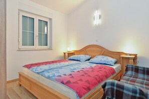 2 bedrooms, Internet