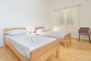 4 bedrooms, internet