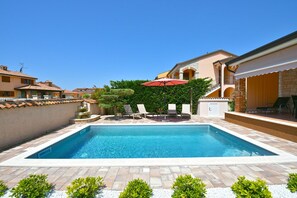 Pool - House 1762/19421 (Istria - Poreč), 1000m from the beach (Poreč)