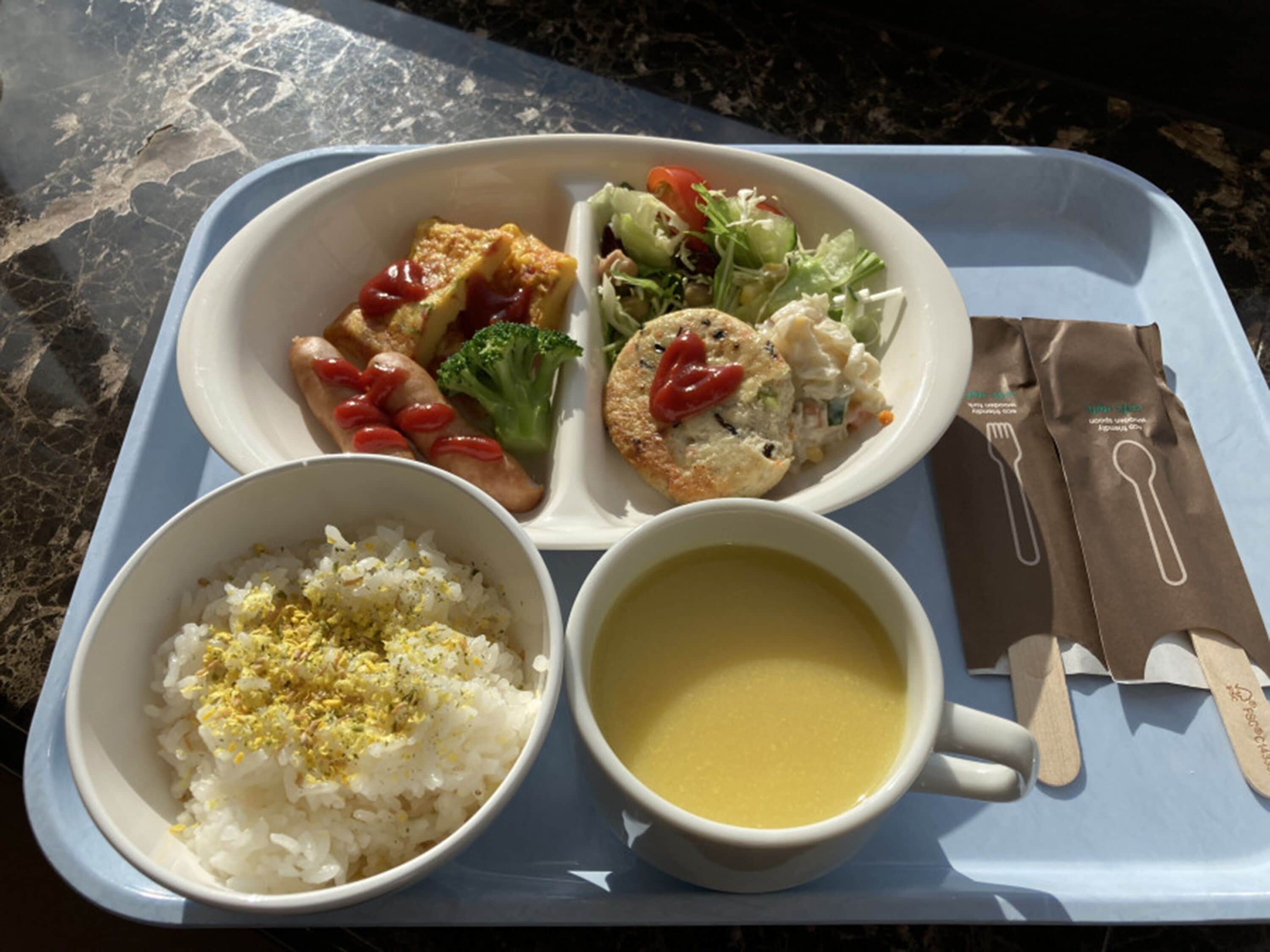 朝食