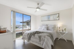 House, 3 Bedrooms | 3 bedrooms, cribs (surcharge), rollaway beds (surcharge), bed sheets - Baileys Beach house (East Ballina)