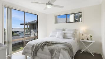 House, 3 Bedrooms | 3 bedrooms, cribs/infant beds, rollaway beds, bed sheets