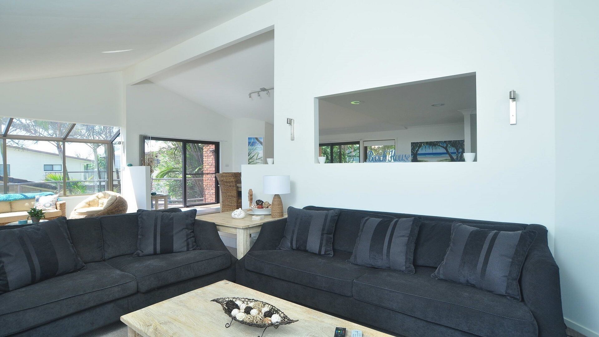 House, 4 Bedrooms | Living area | LED TV, DVD player