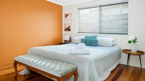 Duplex, 3 Bedrooms | 3 bedrooms, cribs/infant beds, rollaway beds, bed sheets - Sea Whisper (Lennox Head)