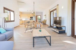 TV, ping pong - Bona Vista with private pool, A/C, table tennis, WiFi, quiet location (Felanitx)