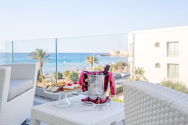 Unclassified image, 1 of 52, button - Victoria Palace Hotel (Cefalù)