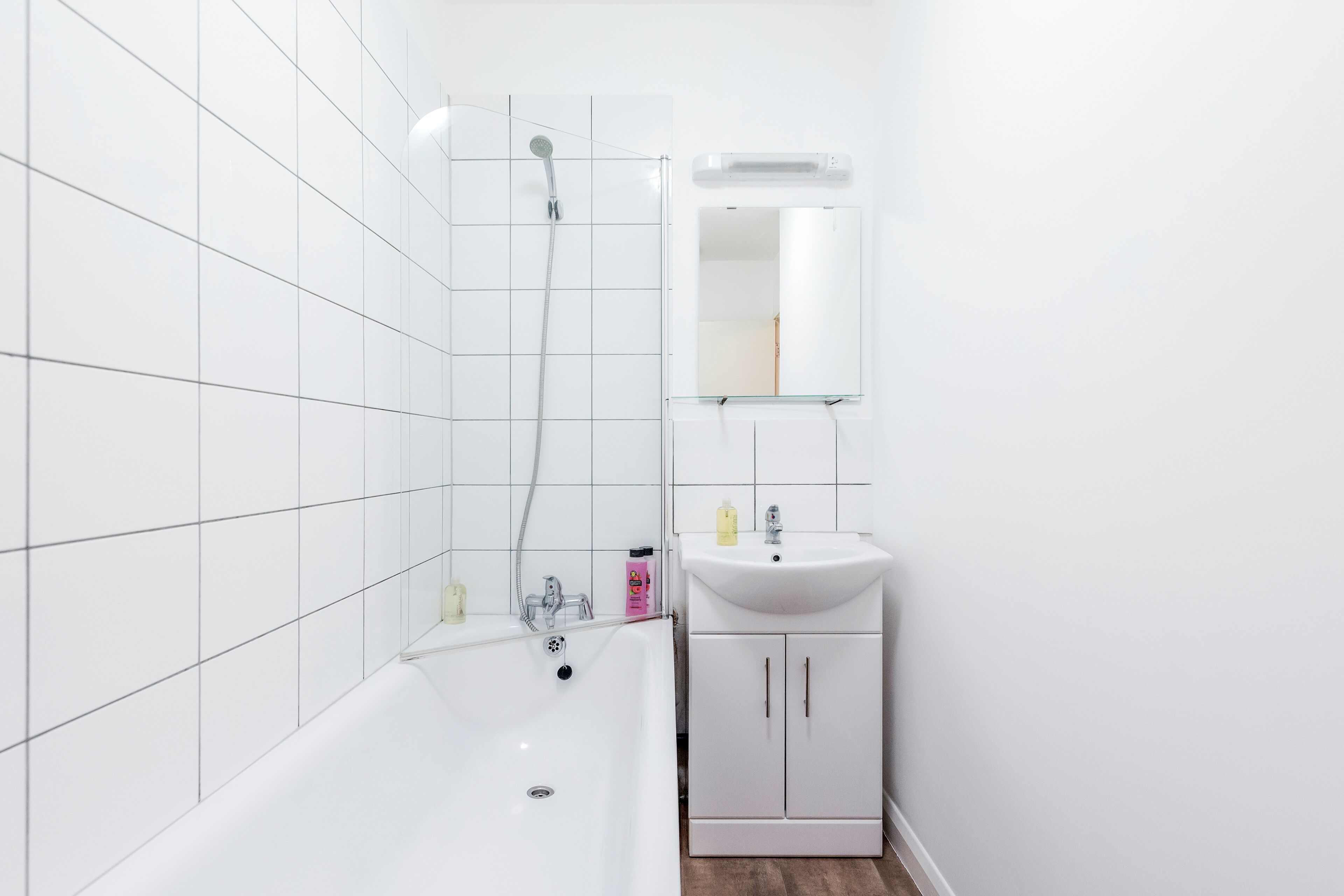Apartment, 2 Bedrooms | Bathroom | Combined shower/bathtub, hair dryer, towels, soap