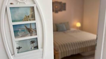 2 slaapkamers, een strijkplank/strijkijzer, wifi, beddengoed