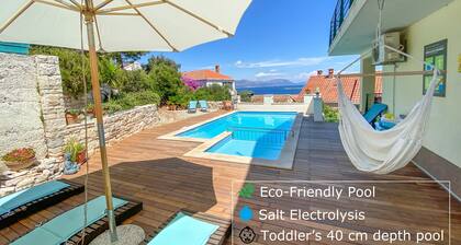 Eco Apartments Sunshine - Carpe Diem for 8