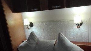 Iron/ironing board (on request), WiFi (free), bed sheets - Casa pauna (Pârscov)