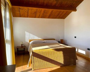 Chambre Double Standard (Private External Bathroom) | Literie de qualité supérieure, couette en duvet d'oie