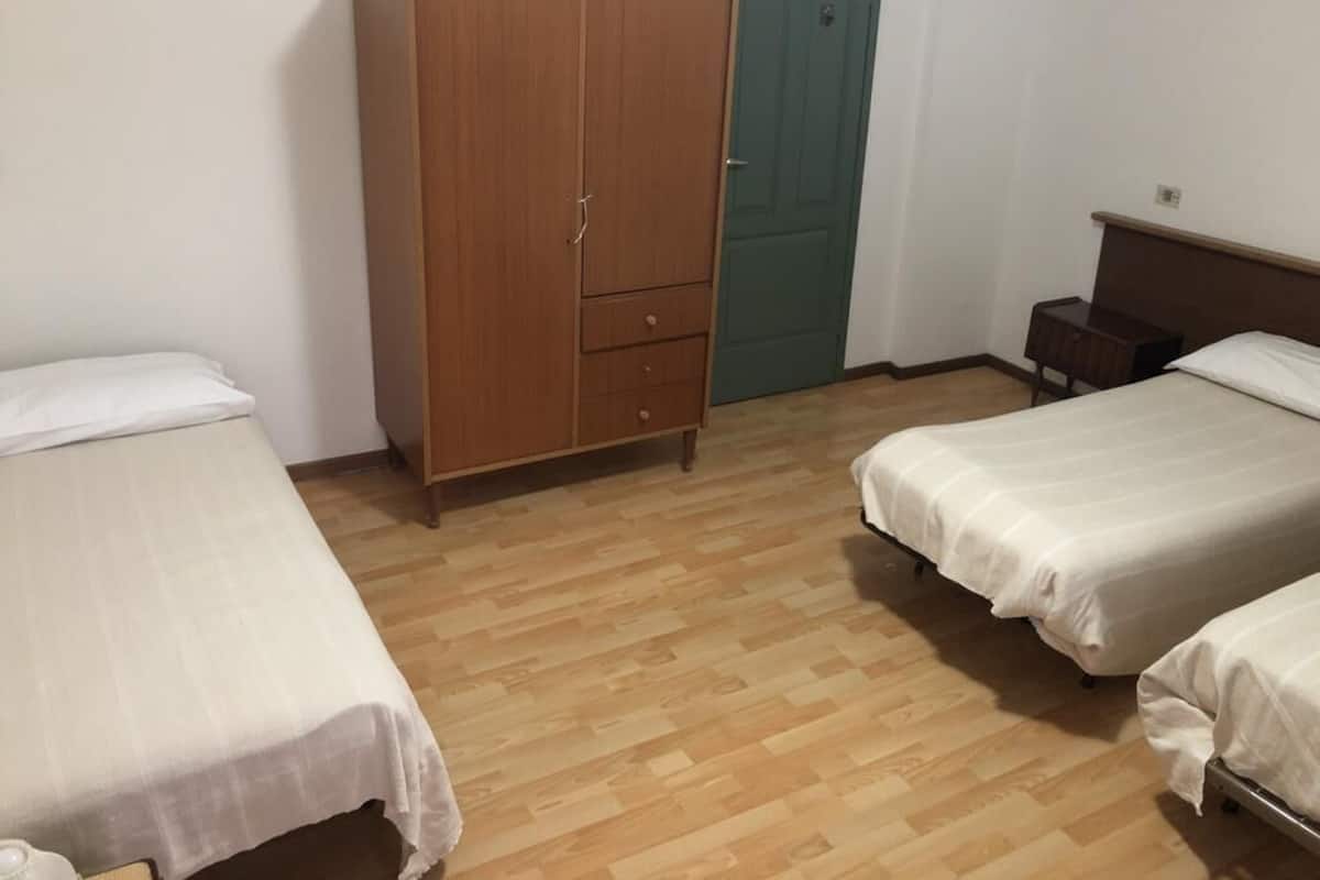 Kamar Double atau Twin | Seprai linen