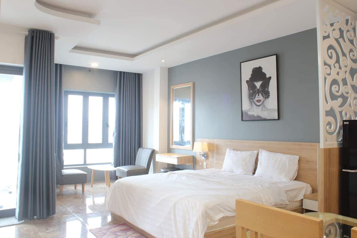 Suite monolocale Luxury | Una scrivania, Wi-Fi gratuito
