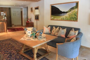 Interior entrance - Alpen Appartements Zauchensee (Altenmarkt im Pongau)