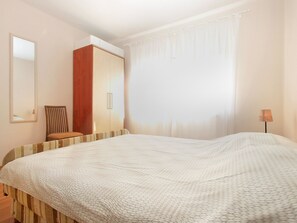 2 bedrooms, Internet
