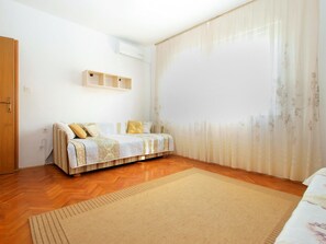 2 bedrooms, Internet