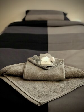 2 chambres, bureau, fer et planche à repasser, Wi-Fi