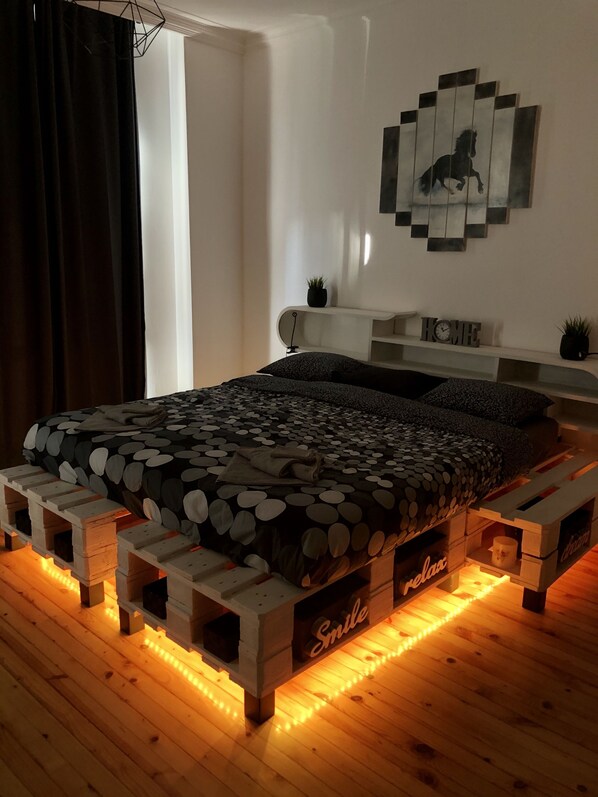 2 chambres, bureau, fer et planche à repasser, Wi-Fi