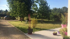 Property grounds - La MaisAnnette: a peaceful setting for your vacation or spa treatment in Jonzac (Jonzac)