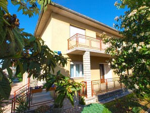 Exterior - Apartment 1827/21672 (Istria - Pula), 4500m from the beach (Pula)