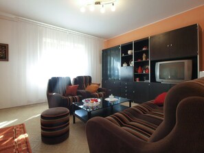 TV - Apartment 1827/21673 (Istria - Pula), 4500m from the beach (Pula)