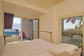 4 間睡房、房內夾萬、免費 Wi-Fi、�床單