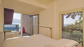 4 quartos, cofres nos quartos, Wi-Fi de cortesia, roupa de cama