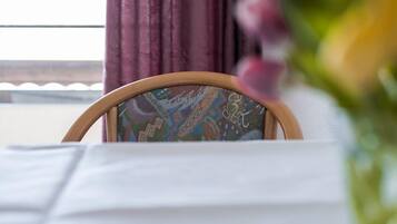 Café da manhã com buffet todos os dias (EUR 7 por pessoa)