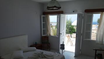 Deluxe Double Room | Free WiFi