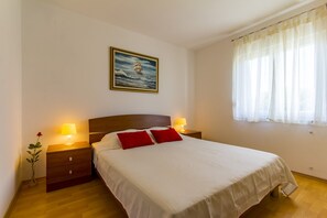 2 bedrooms, internet