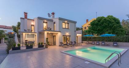 Villa 1863/22758 (Istria - Poreč), 350m from the beach