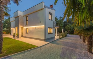 Exterior - Villa 1863/22758 (Istria - Poreč), 350m from the beach (Poreč)