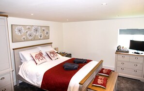 Dobbeltrom – deluxe (Ground Floor) | Sengetøy i egyptisk bomull, sengetøy av topp kvalitet og lydisolert