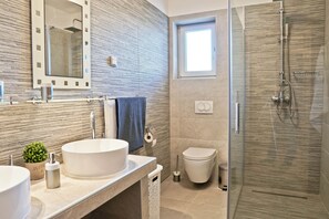 Shower - Apartment 1870/22966 (Istria - Pula), 5000m from the beach (Pula)