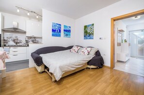 1 soveværelse, internetforbindelse