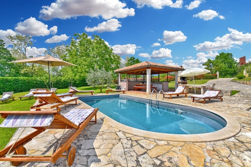 House 1887/23160 (Istria - Tinjan), 20000m from the beach