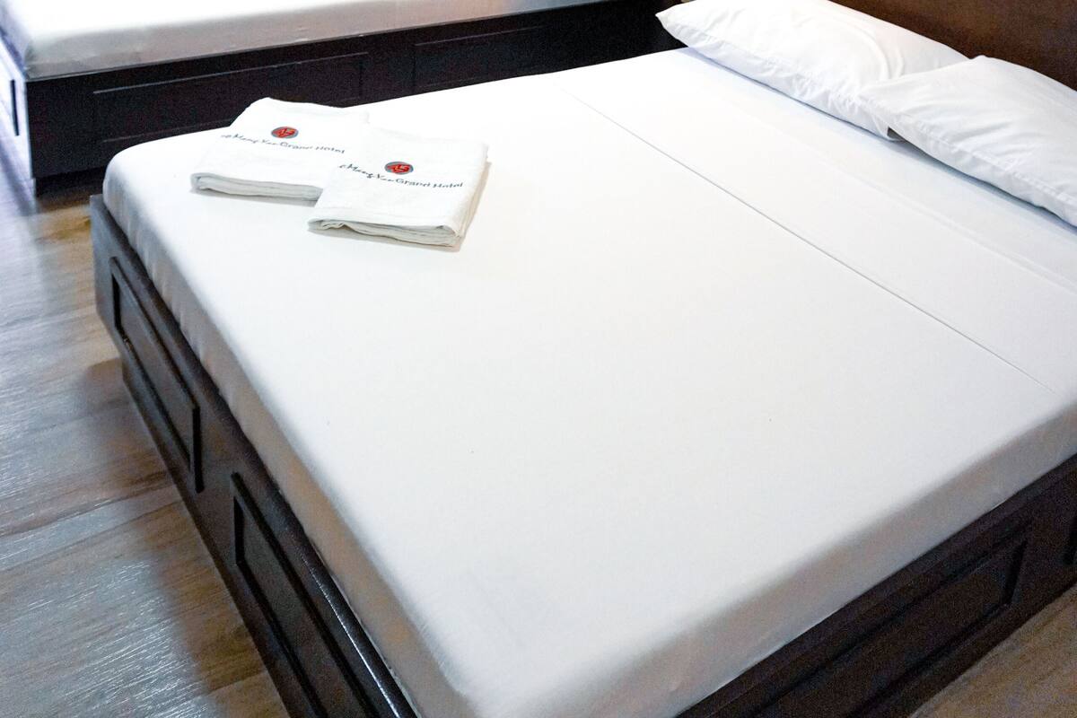 Chambre Quadruple Familiale | Wi-Fi gratuit, draps fournis