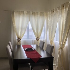 تناول الطعام