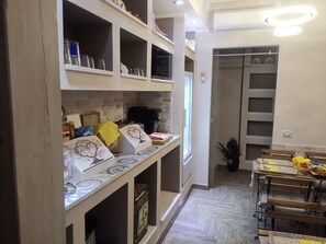 Buffet - Guesthouse Luisella (Cagliari)