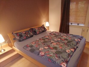 Leilighet – standard, 3 soverom | 3 soverom, wi-fi (inkludert) og sengetøy