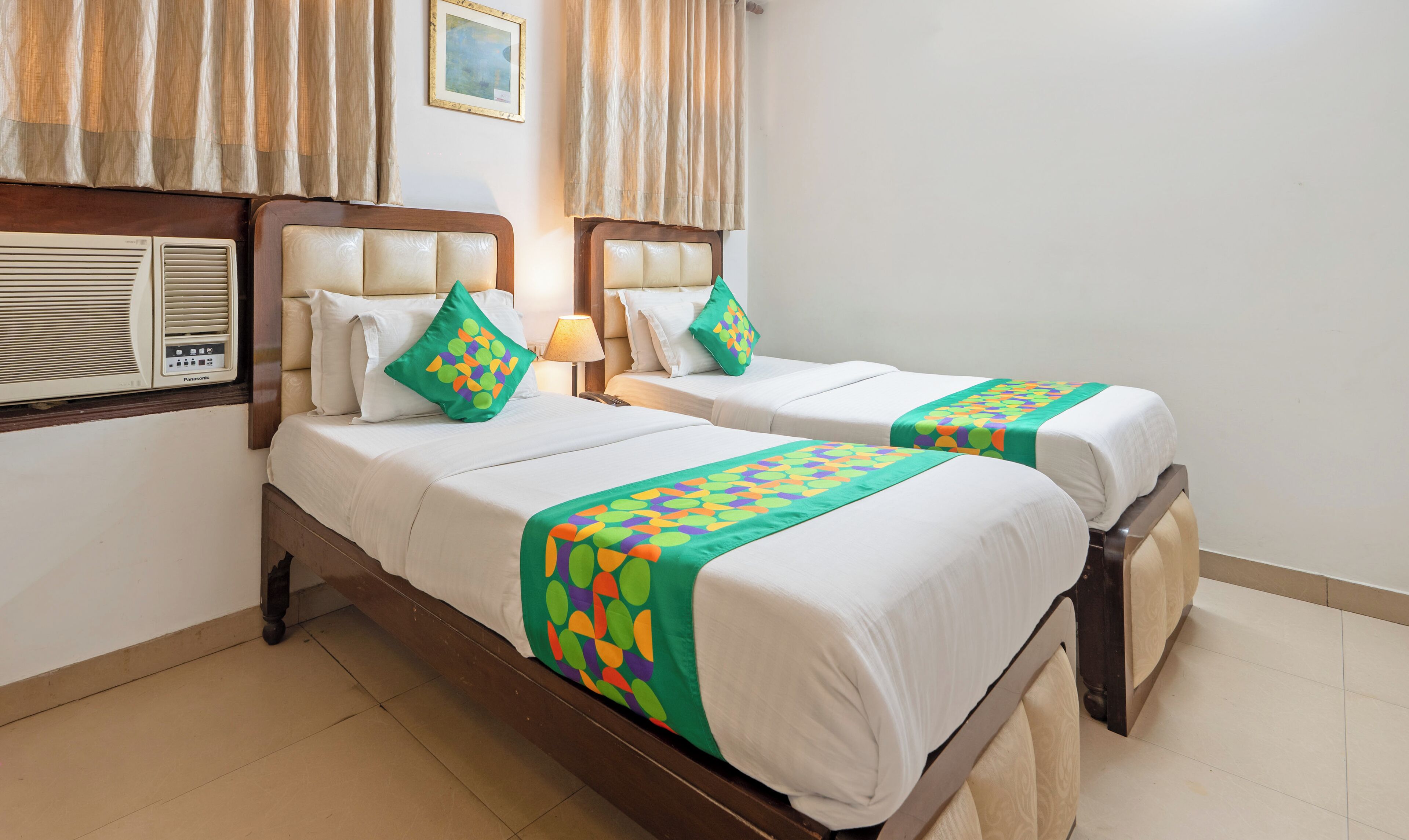 Foto - Treebo Paras International