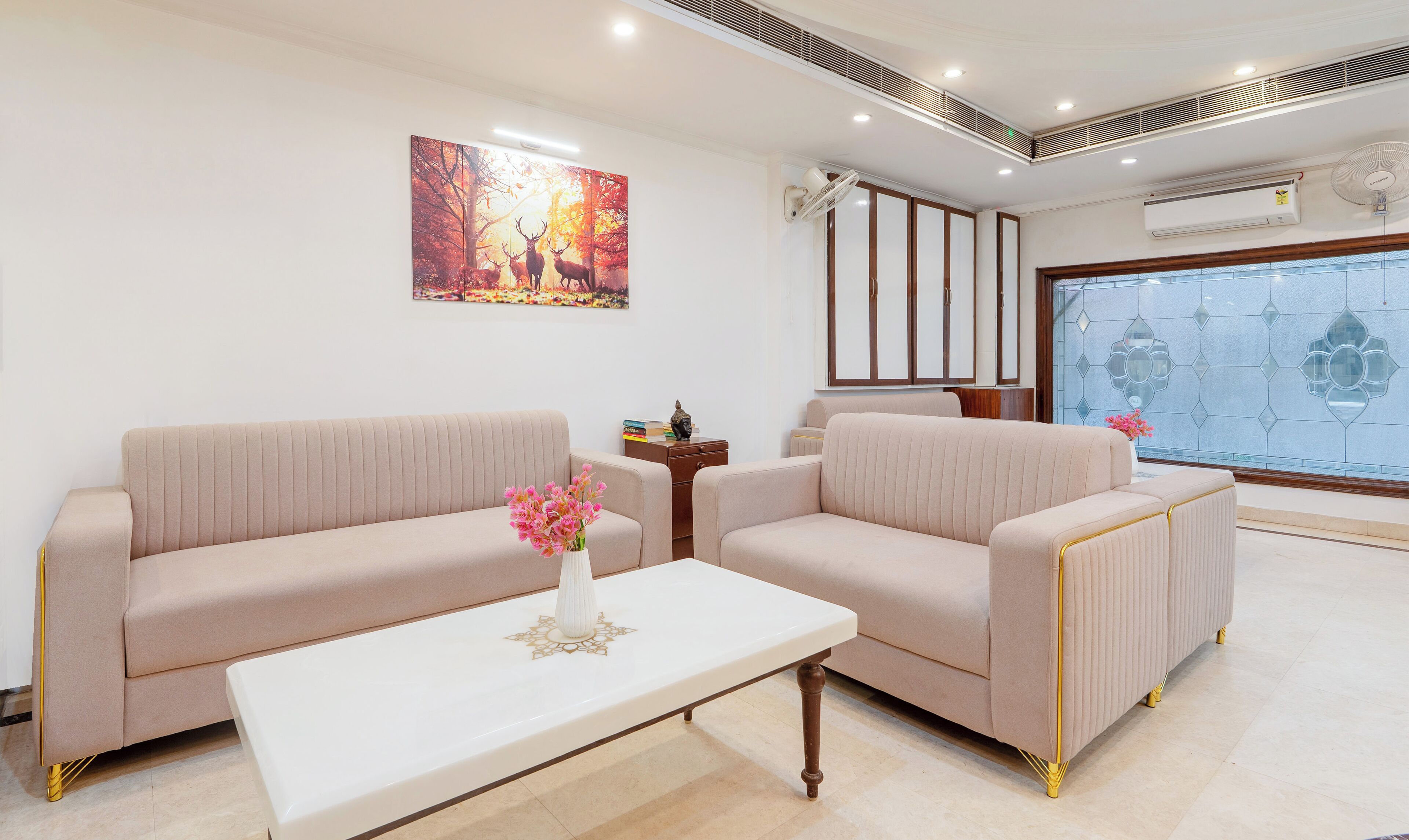 Photo - Treebo Paras International