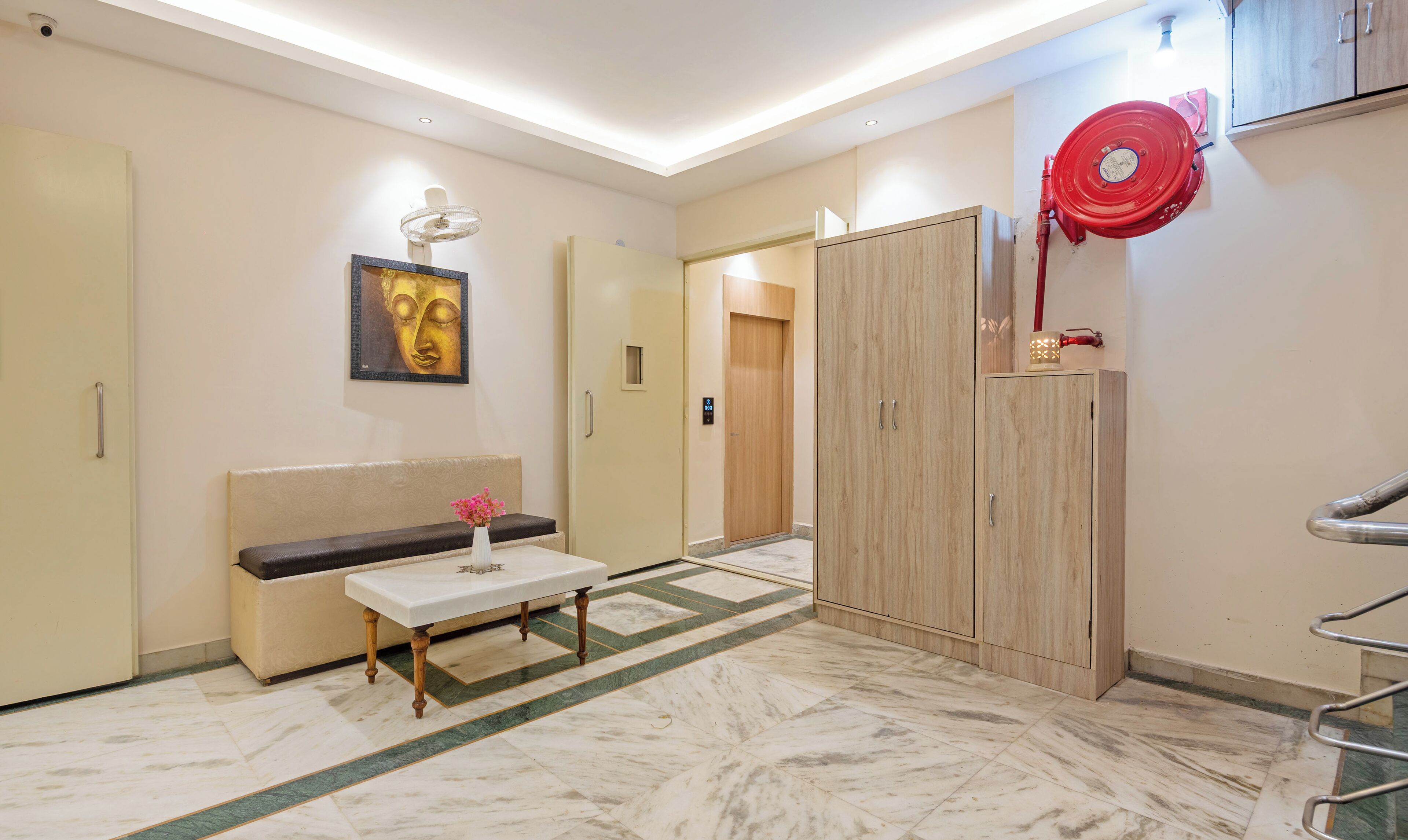 Foto - Treebo Paras International