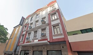 Exterior - Treebo Paras International (New Delhi)