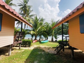 Bungalow Beachfront (Fan)