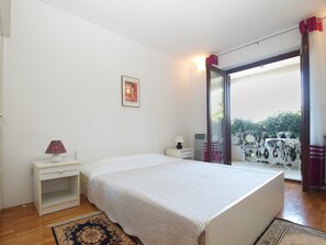 3 bedrooms, Internet