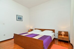 3 bedrooms, Internet