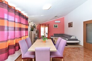 Interior - House 1962/25323 (Istria - Galižana), 5000m from the beach (Galižana)