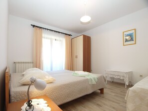 2 bedrooms, internet