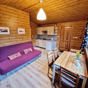 Comfort Cottage, Pets Allowed, Garden View